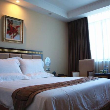 Greentree Inn Guangdong Shantou Chengjiang Road Business Hotel Экстерьер фото