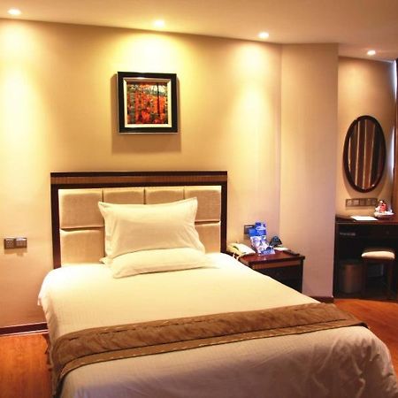 Greentree Inn Guangdong Shantou Chengjiang Road Business Hotel Экстерьер фото