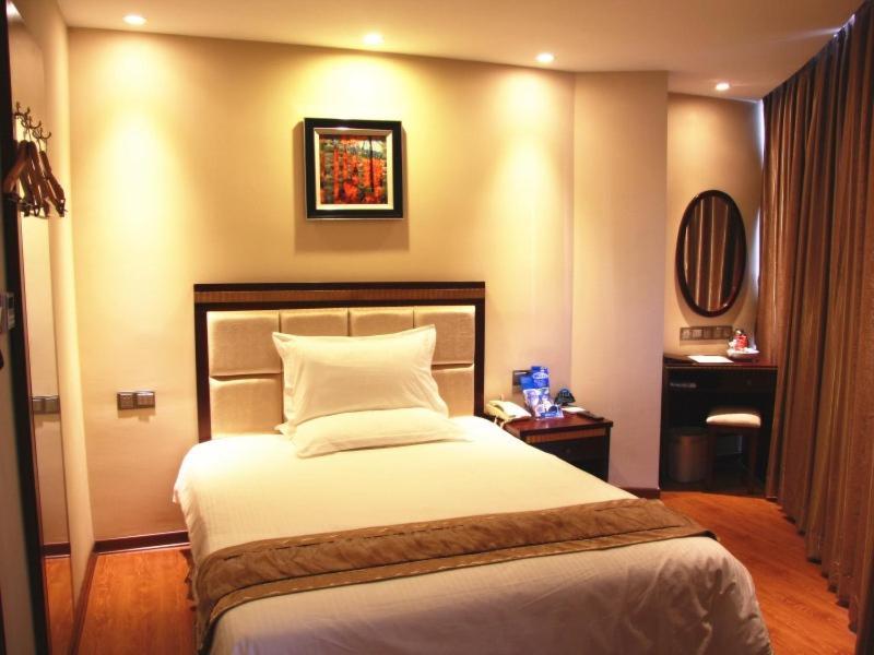 Greentree Inn Guangdong Shantou Chengjiang Road Business Hotel Экстерьер фото