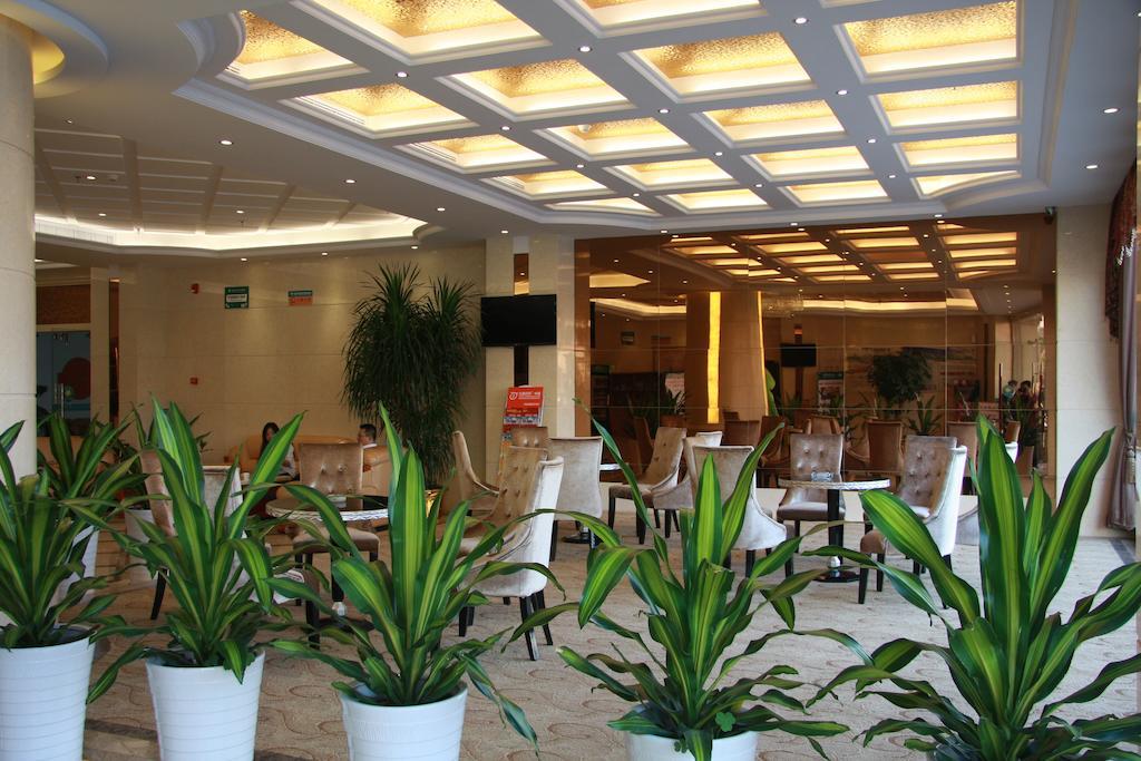 Greentree Inn Guangdong Shantou Chengjiang Road Business Hotel Экстерьер фото