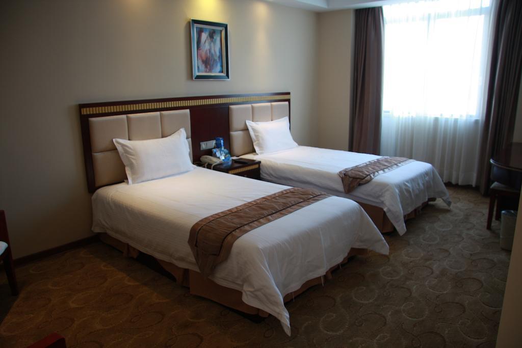Greentree Inn Guangdong Shantou Chengjiang Road Business Hotel Экстерьер фото